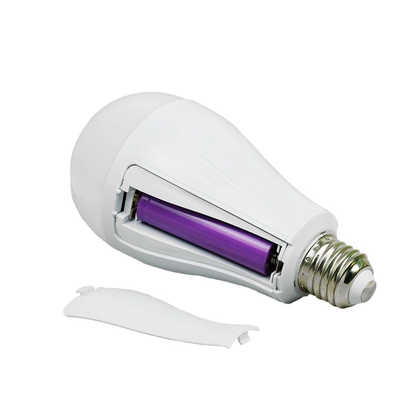 Светодиодная LED лампа E27 15W с аккумулятором 2&times;18650 eve1432 фото
